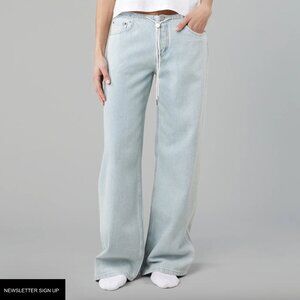 NEVER WORN Still Here Cool Jean - Size 27